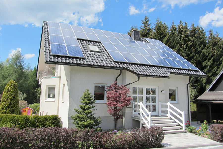 Solarstrom lohnt sich 2016 mehr denn je / Tipps für Verbraucher
